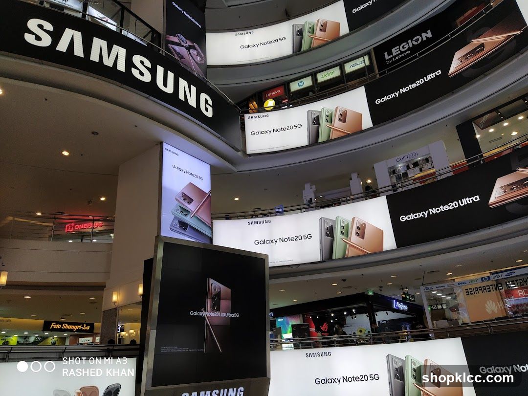 Samsung Store Interior