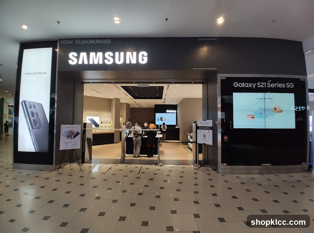 Samsung Store Entrance