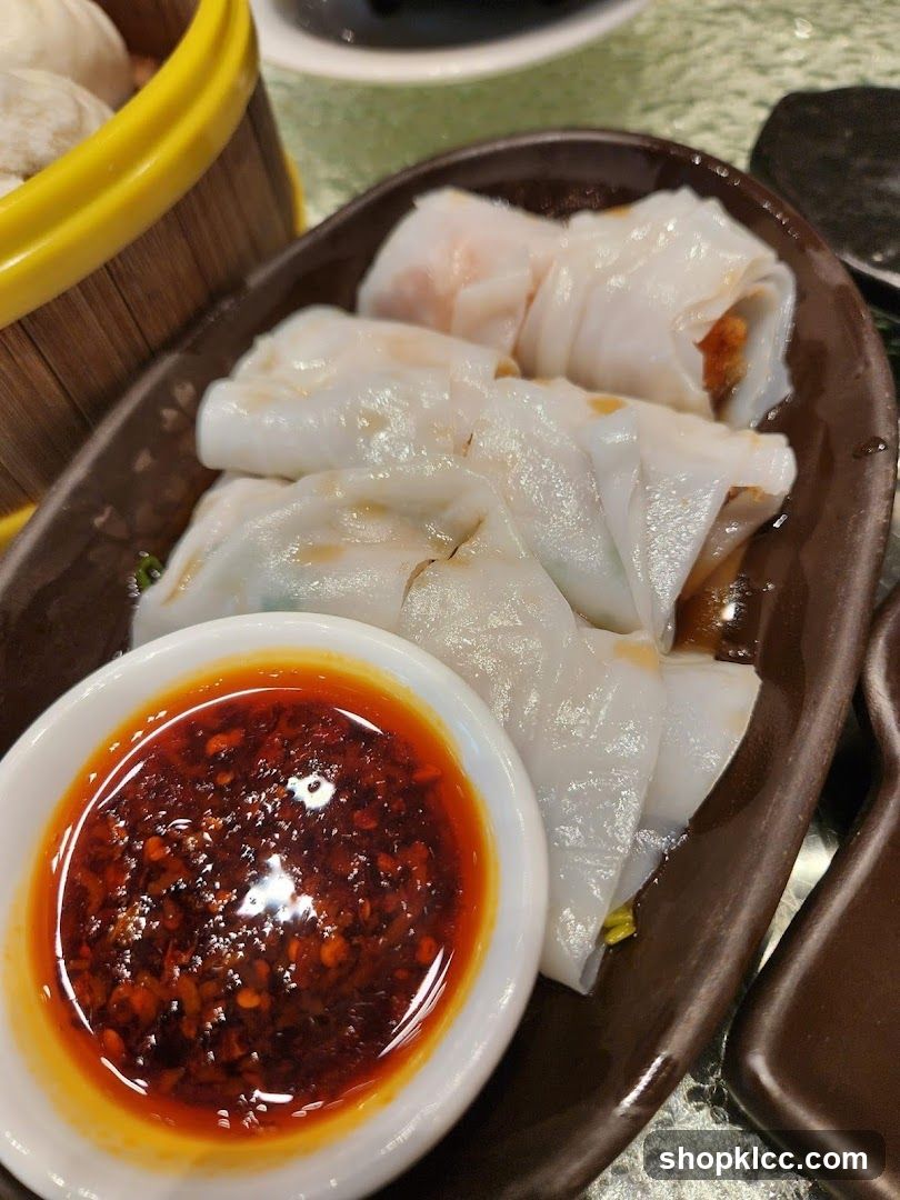 Steamed Rice Rolls with Chili Oil