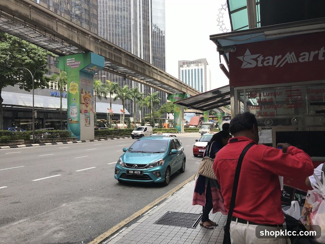 Street Scene with StarMart and Public Transport