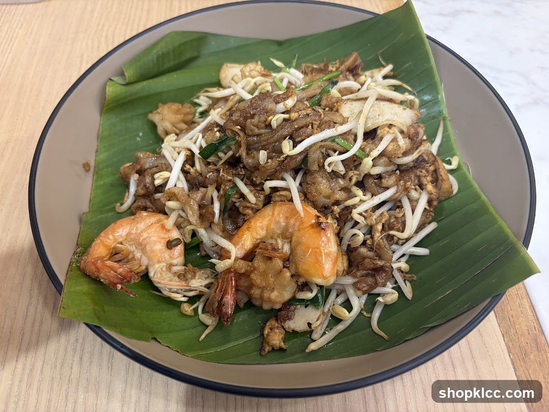 Pad Thai with Shrimp and Beef