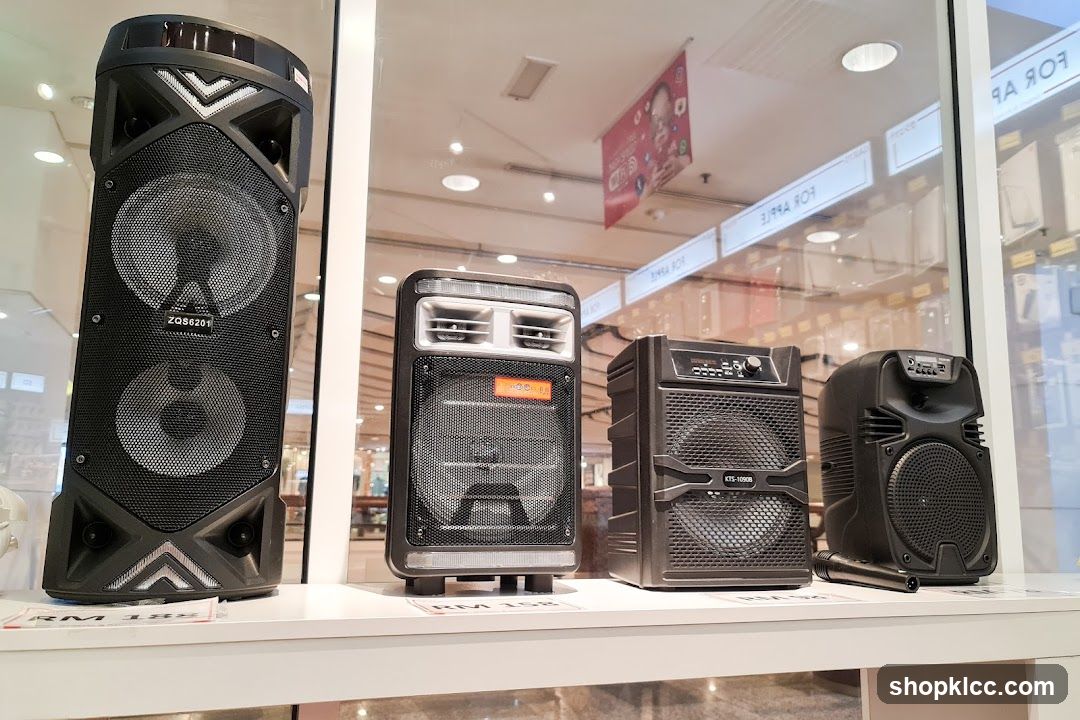 Portable Speakers Display