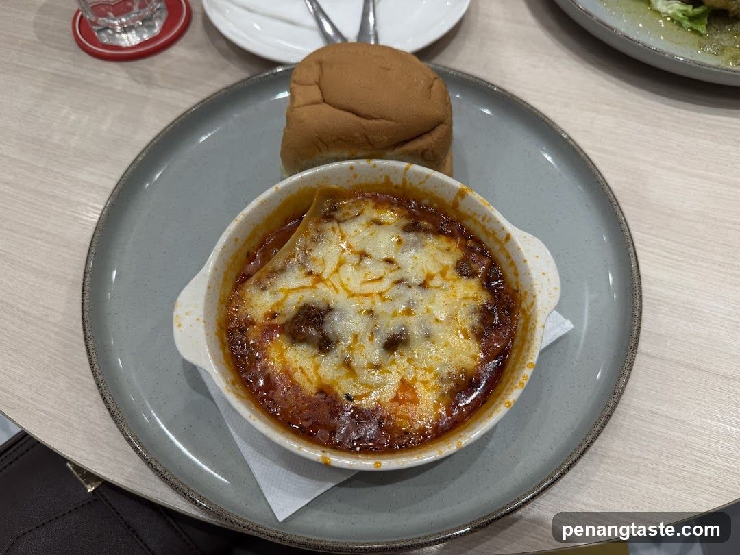 Dinner Plate with Food Item