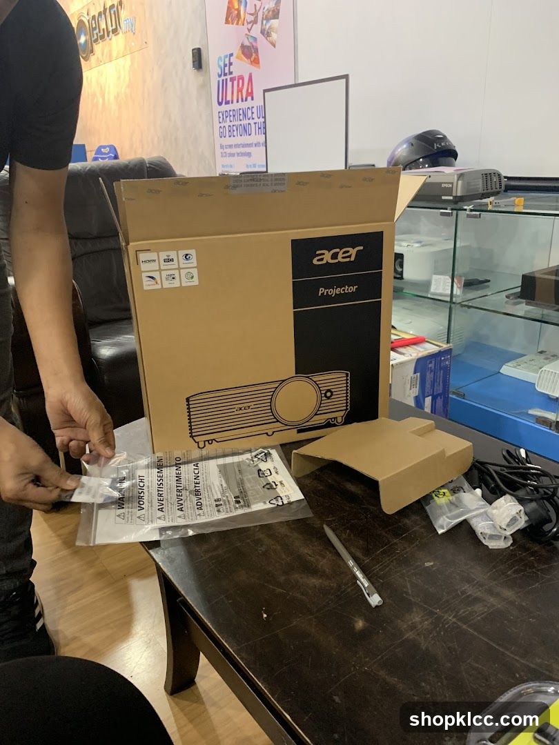 Acer Projector Unboxing in Store