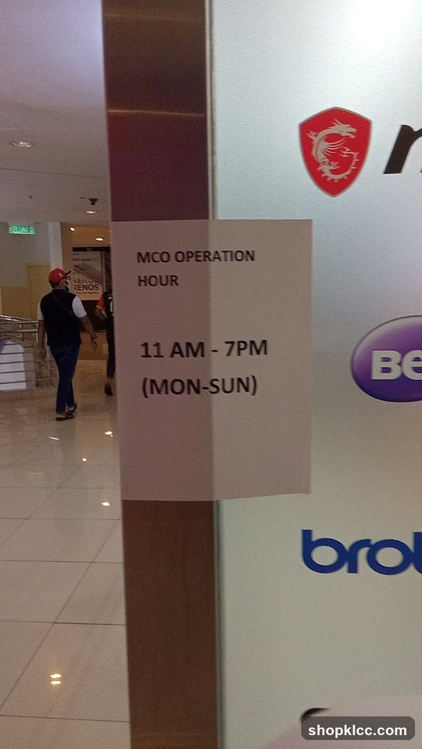 MCO Operation Hours Sign