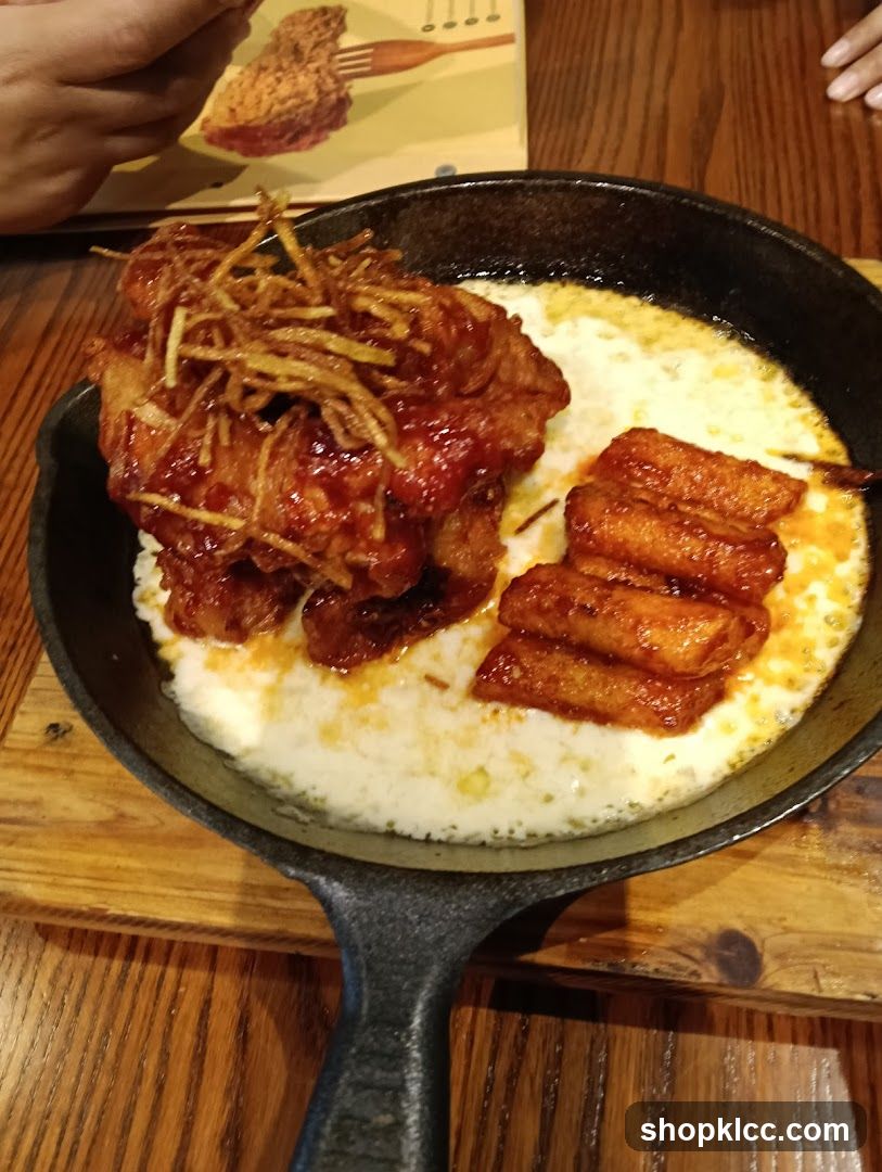 Fried Chicken with Cheese and Tteokbokki