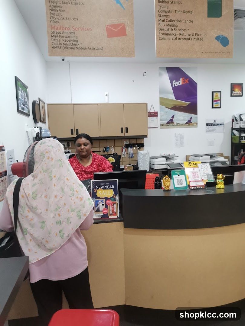 Shipping and Mail Services Counter