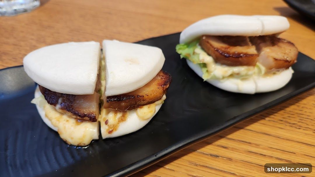 Bun Momo with Pork and Cheese