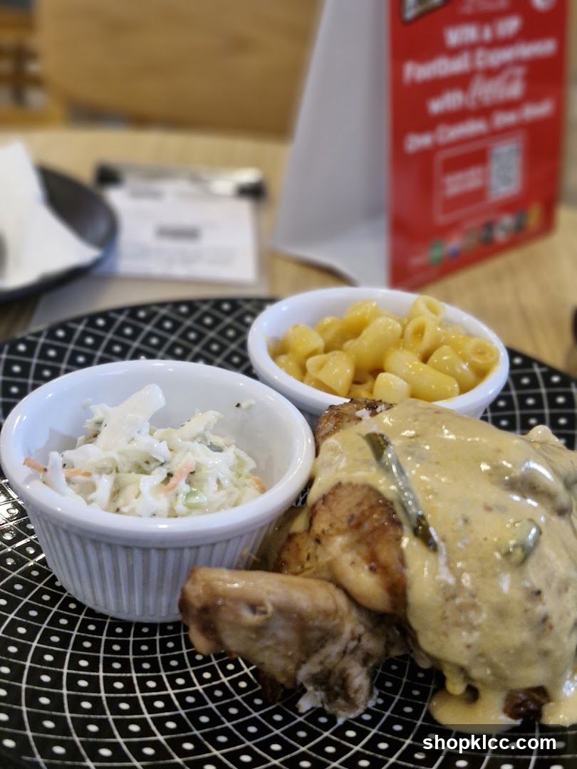 Chicken with Gravy, Coleslaw and Macaroni