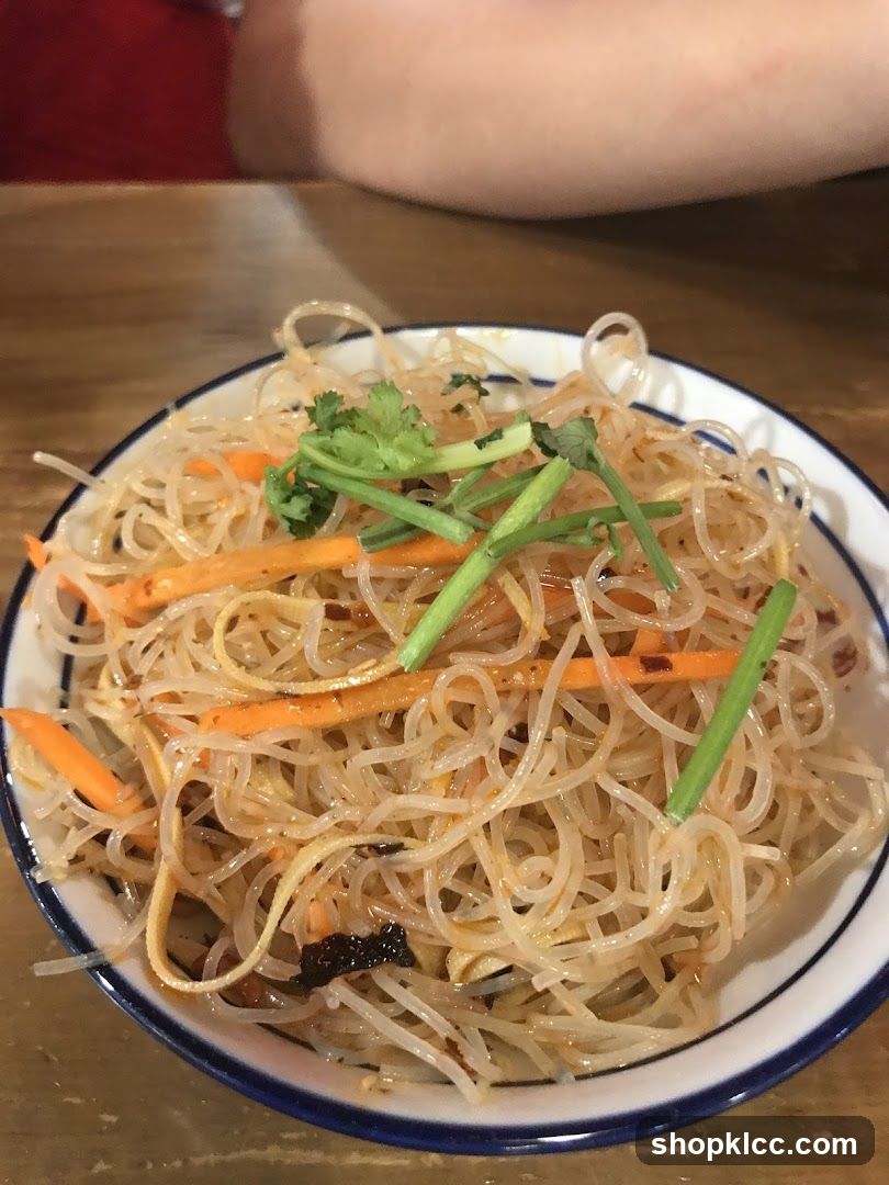 Stir-fried Glass Noodles with Carrots and Cilantro
