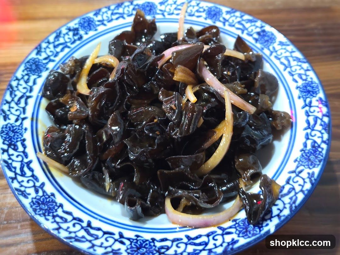 Wood Ear Fungus Salad with Onion