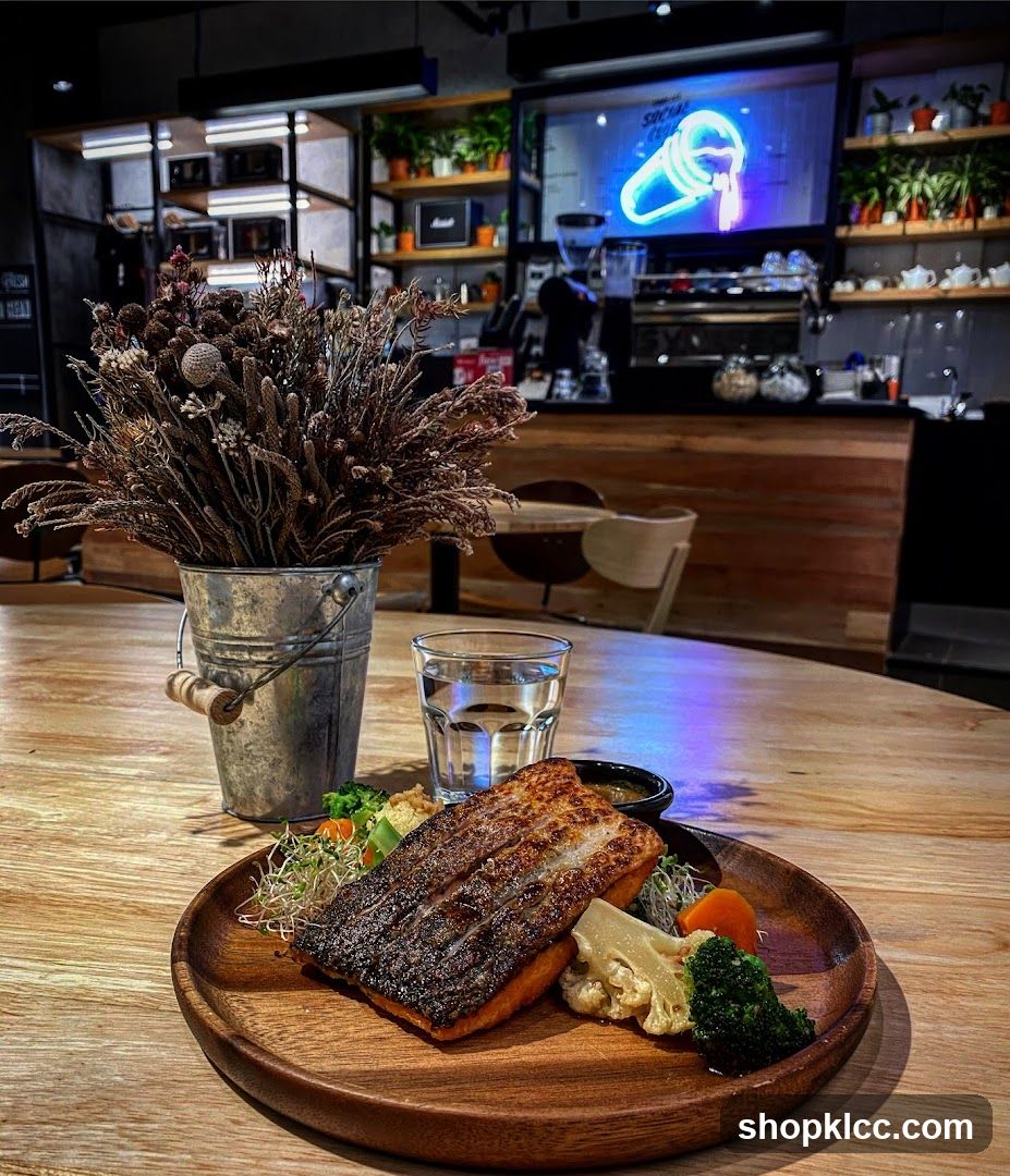 Salmon dish with vegetables
