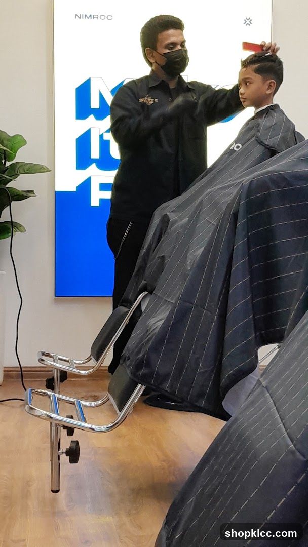 Barber giving a haircut