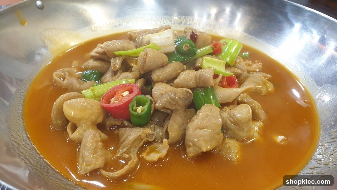 Stir-fried Intestines with Chili and Scallions