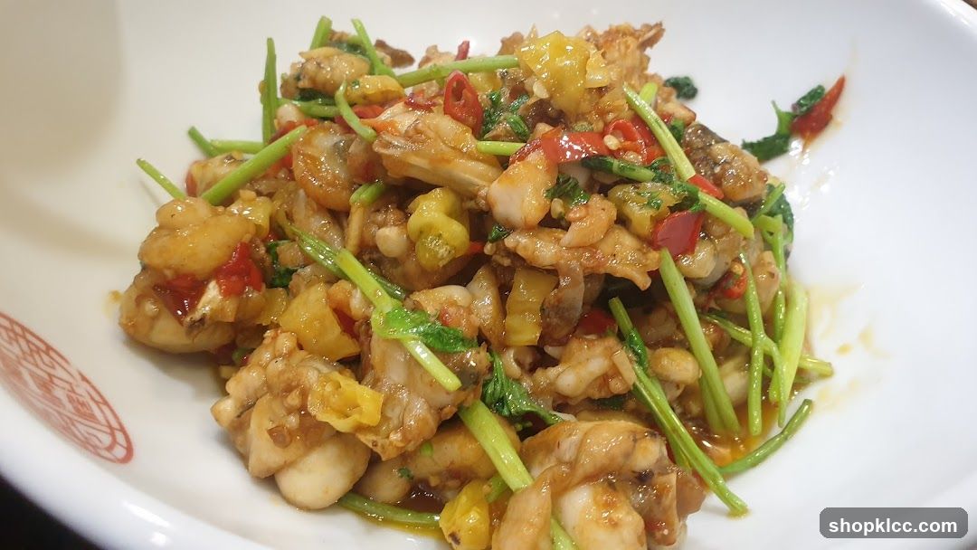 Stir-fried Frog with Chili and Greens