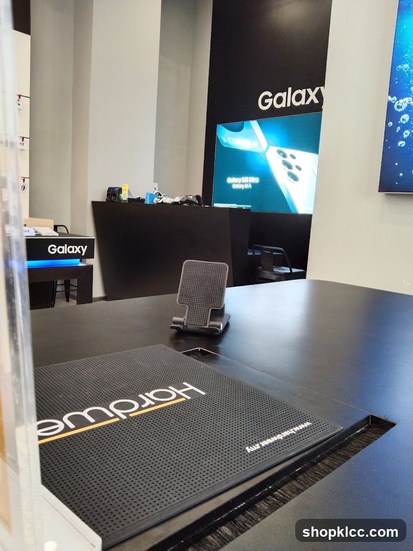 Samsung Galaxy Store Display