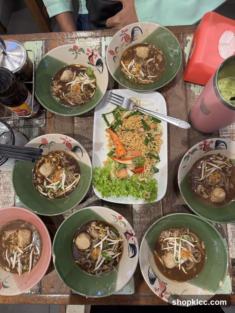 Noodle Soup and Stir-Fried Noodles