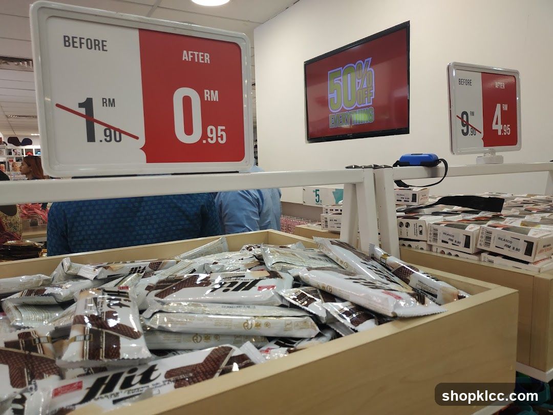 Discounted Snack Bars Display
