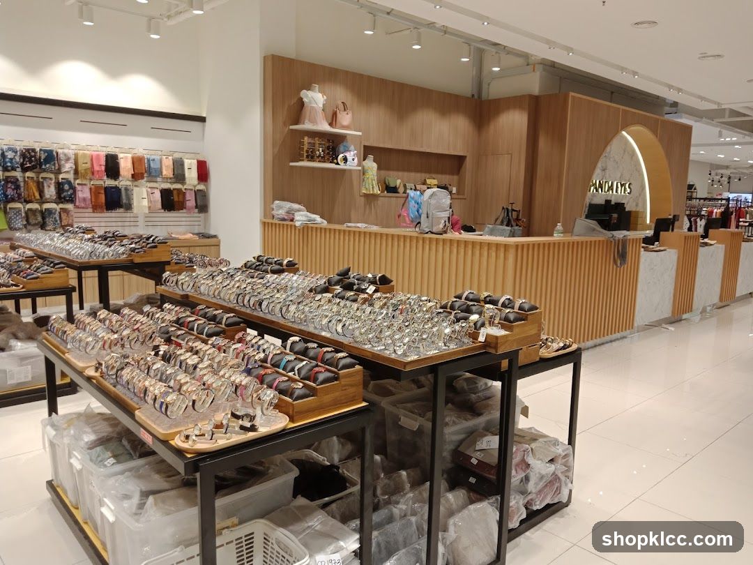 Jewelry Store Interior Display