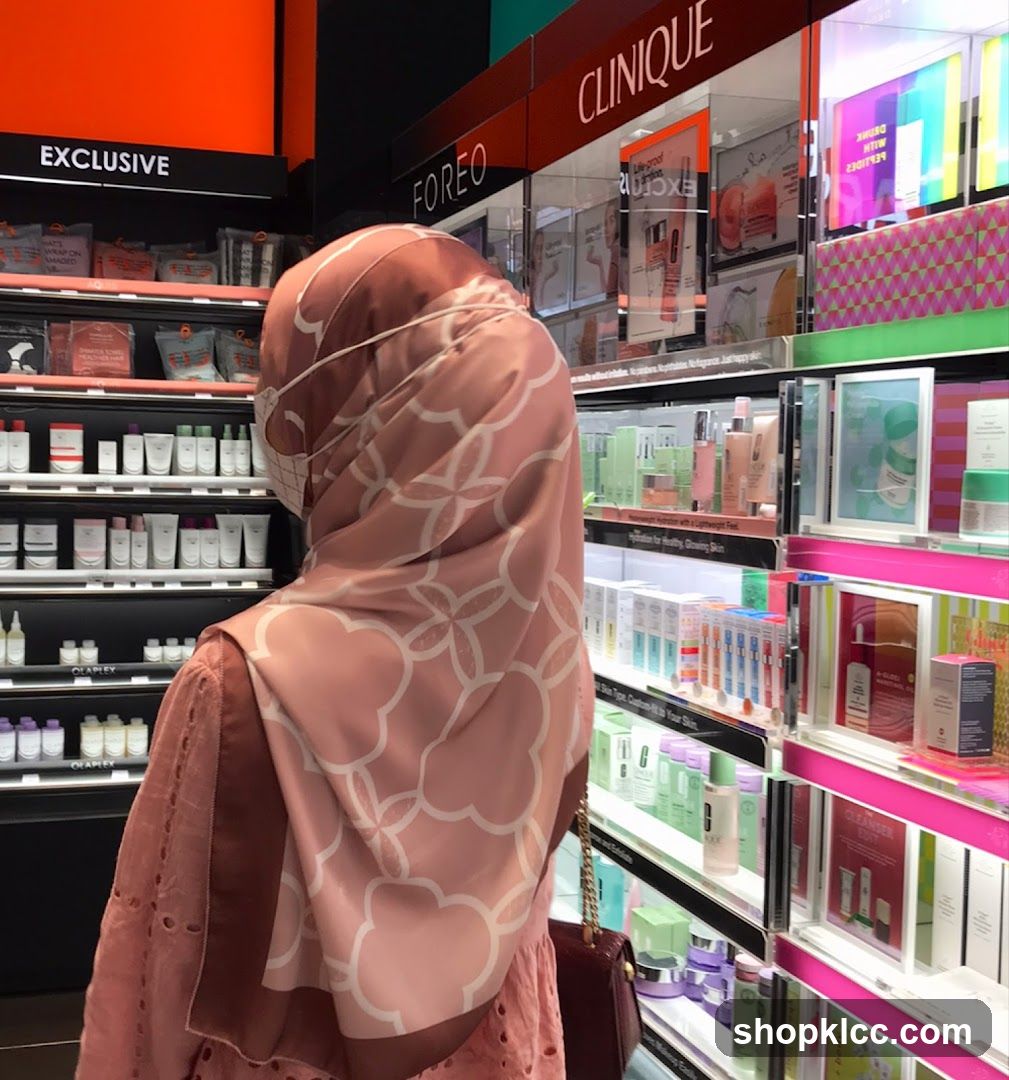 Cosmetics Display