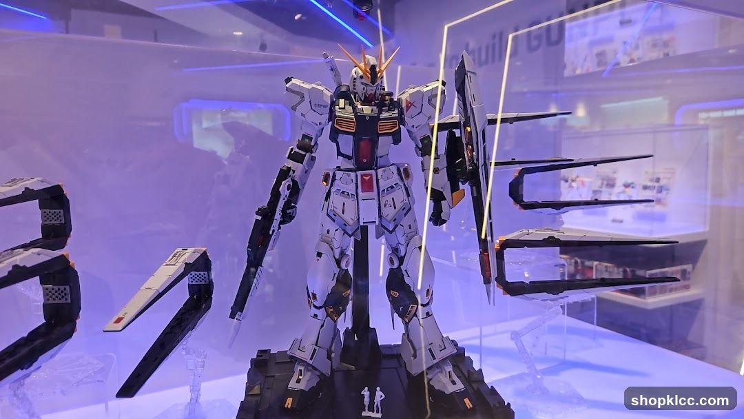 Gundam Model Display