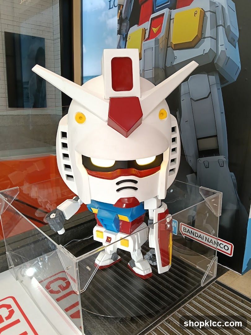 Gundam Qanot Figure Display