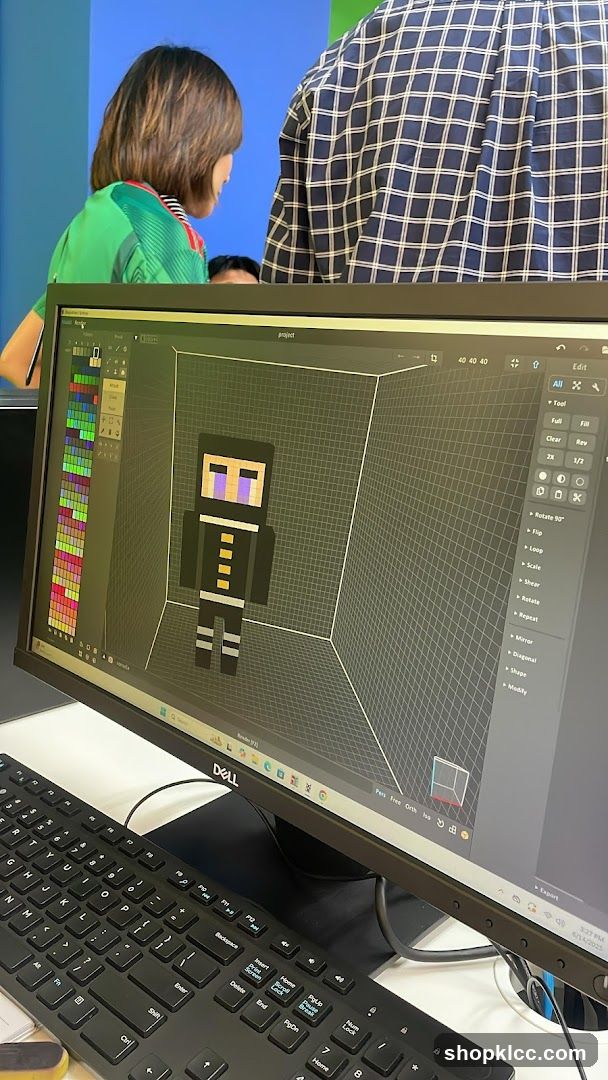 3D Character Modeling on Computer Screen