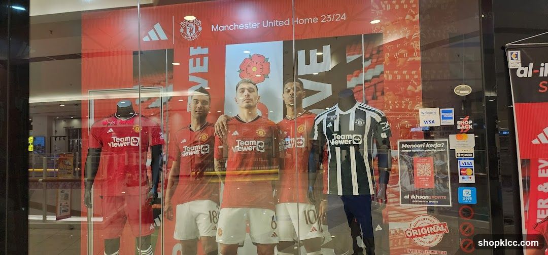 Manchester United Home 23/24 Display