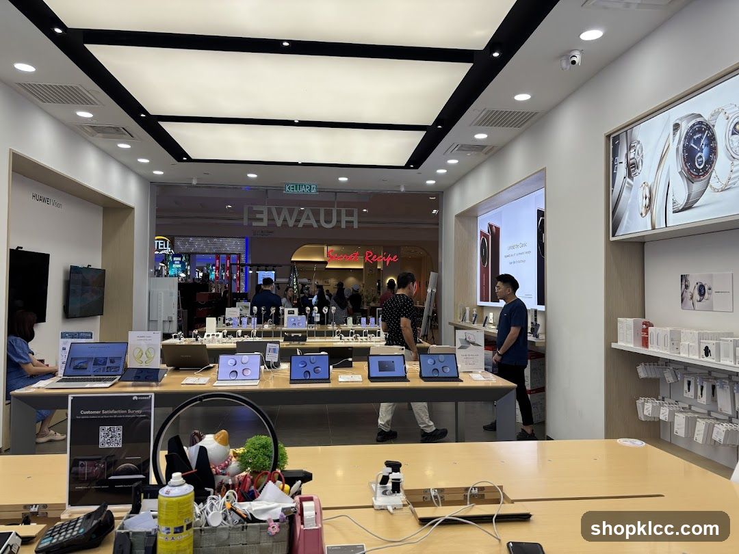 Huawei Store Interior