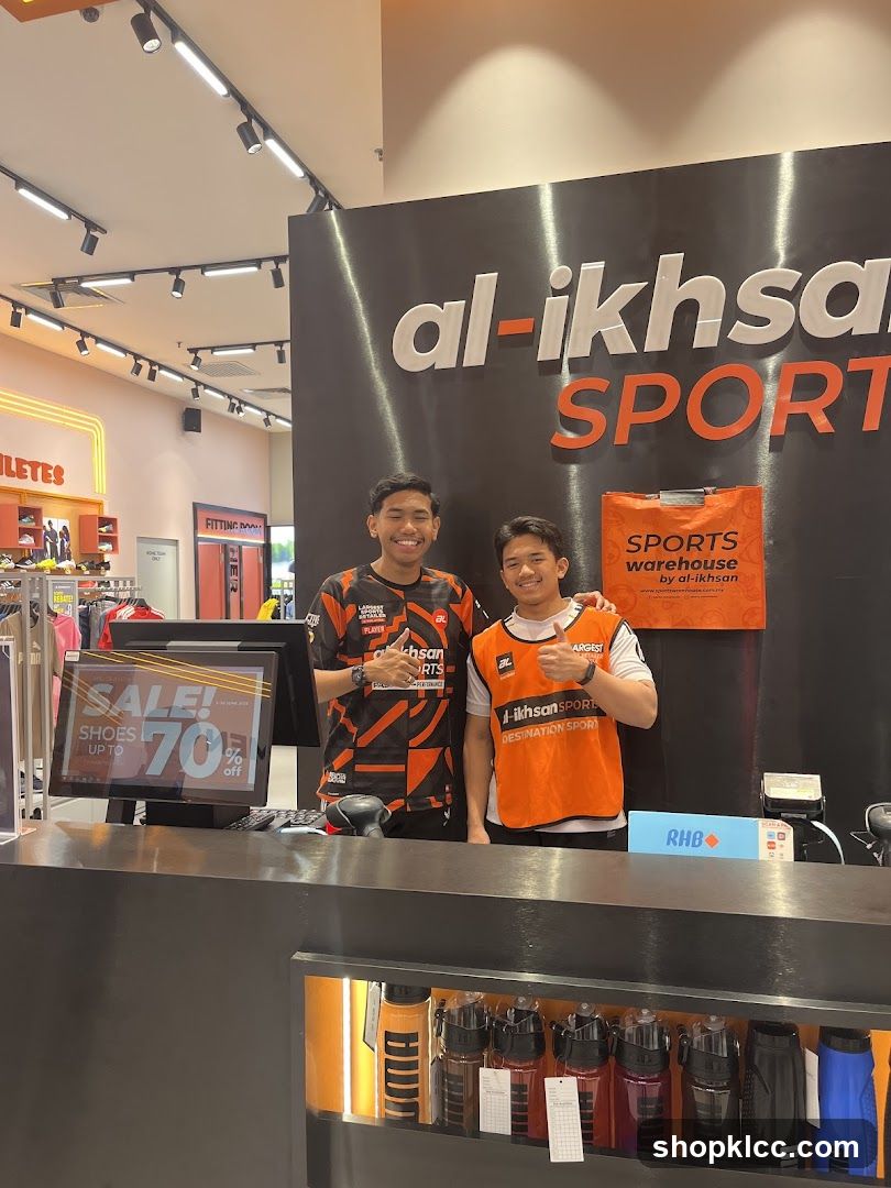 Al-Ikhsan Sports Store Staff