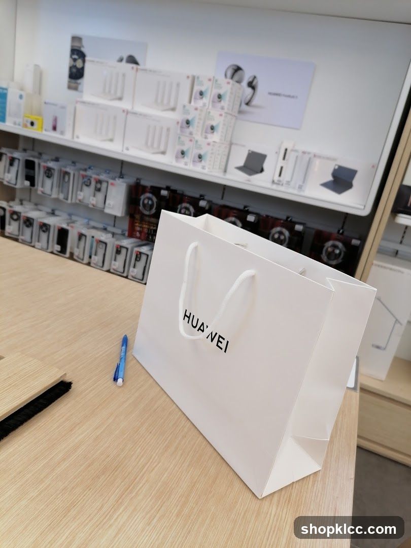 Huawei Shopping Bag and Products