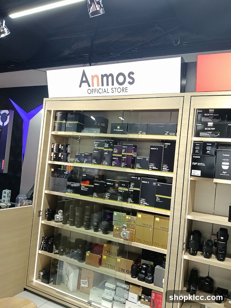 Anmos Official Store Interior Display