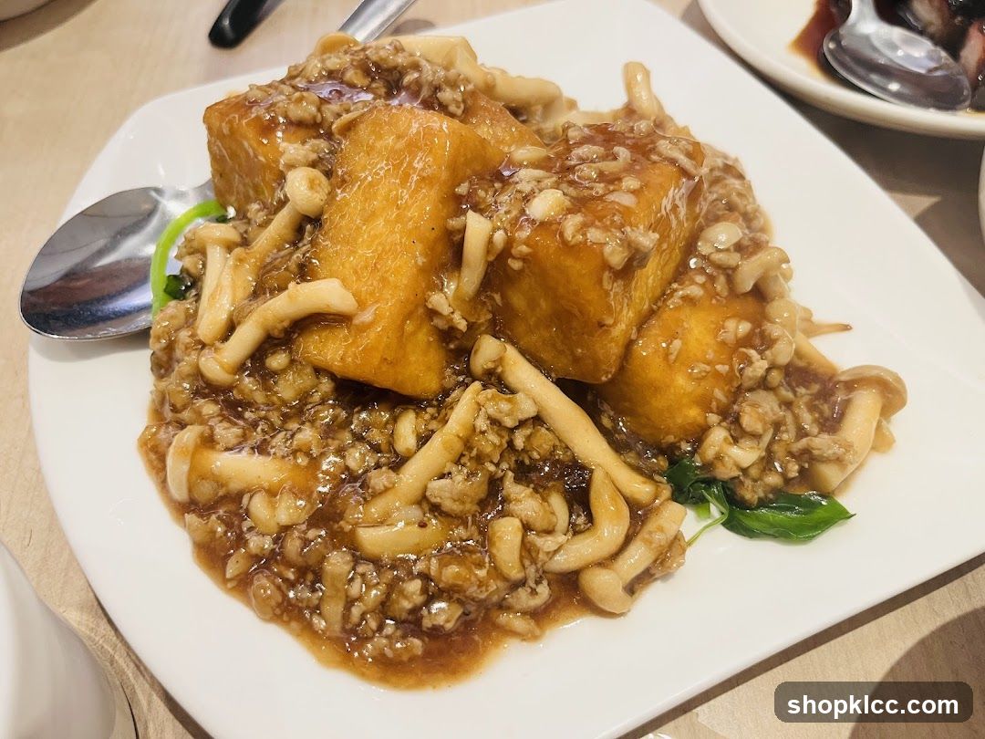 Tofu with Mushrooms and Minced Meat