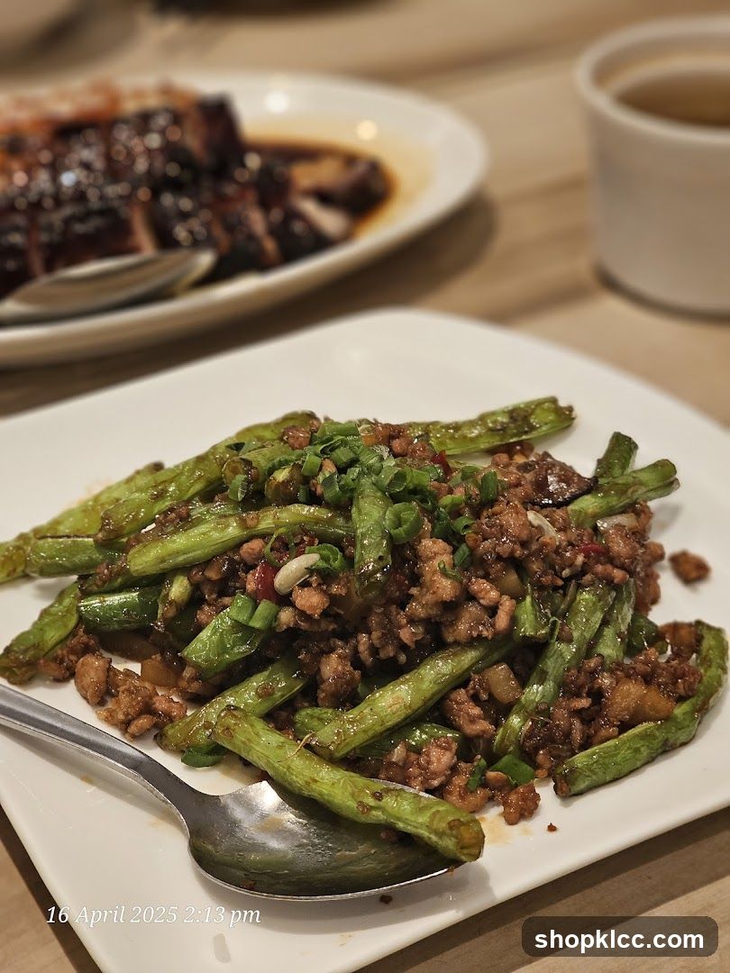 Stir-fried Green Beans with Minced Meat