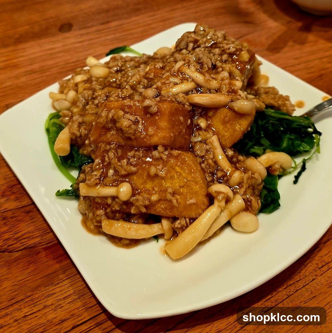 Tofu with Minced Meat and Mushrooms