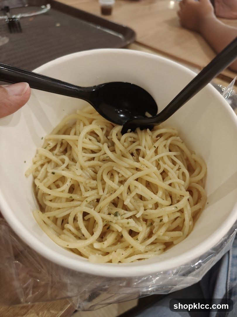 Spaghetti with Garlic and Herbs