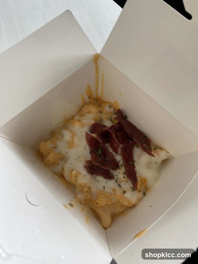 Macaroni and Cheese with Meat Topping