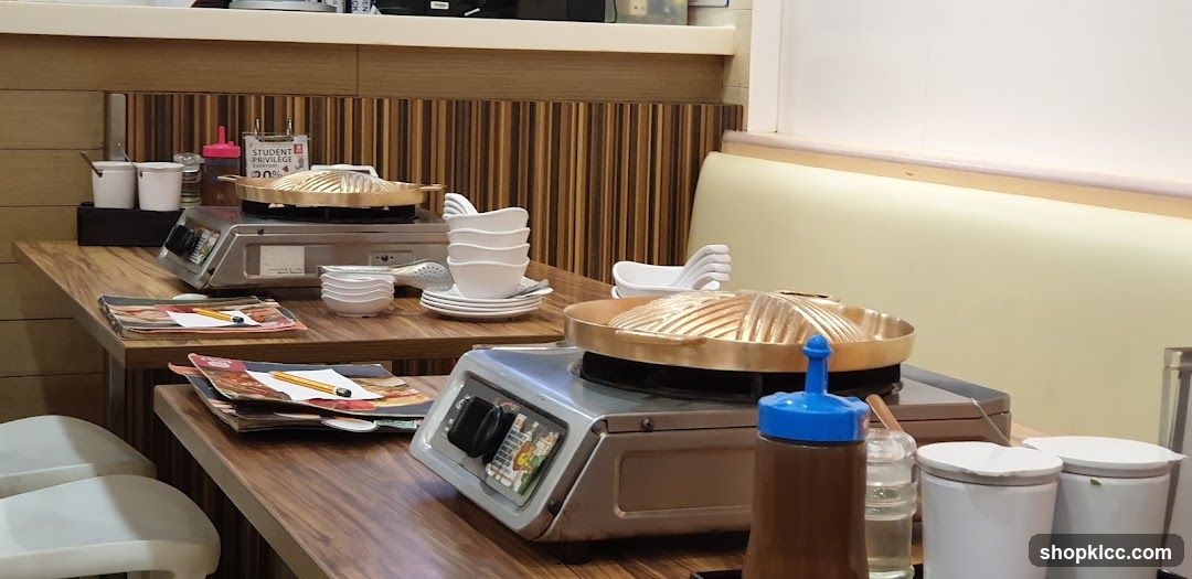Grill Restaurant Table Setting
