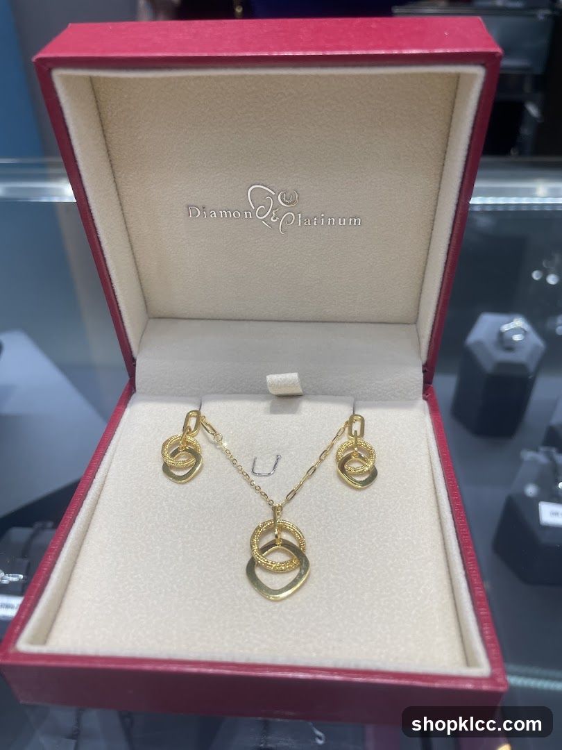 Jewelry Set in Box