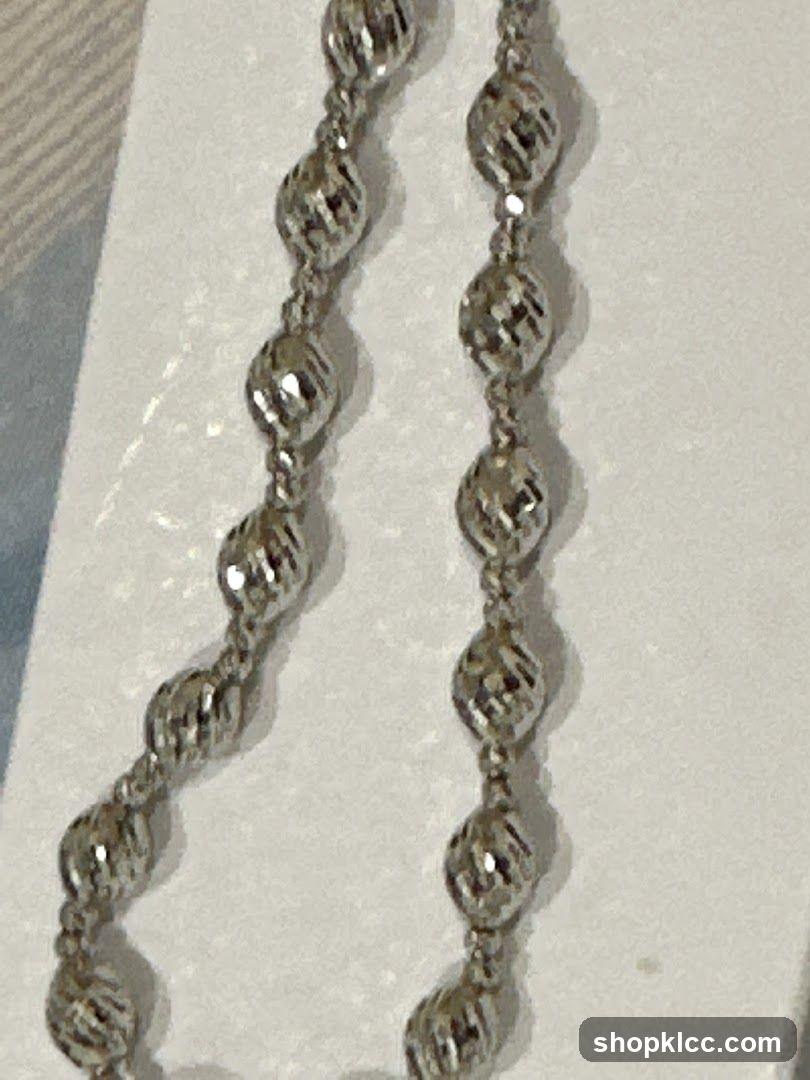 Diamond-cut bead necklace