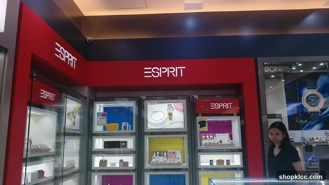 Esprit Store Display