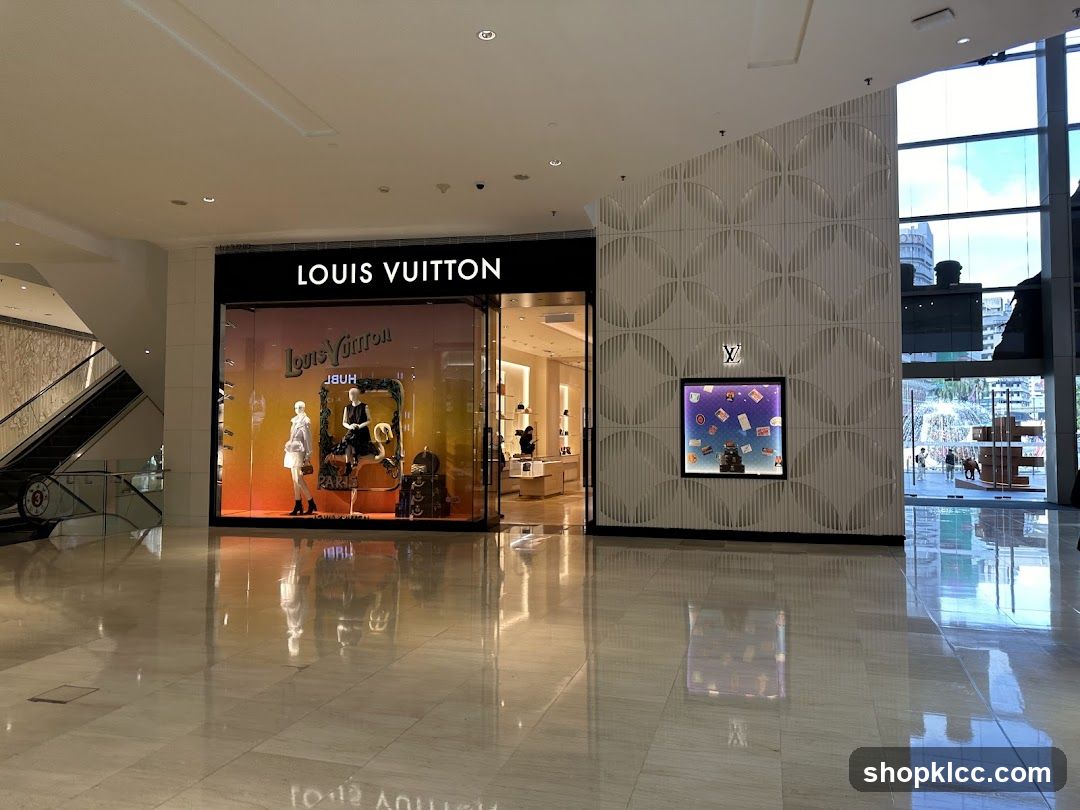 Louis Vuitton Storefront