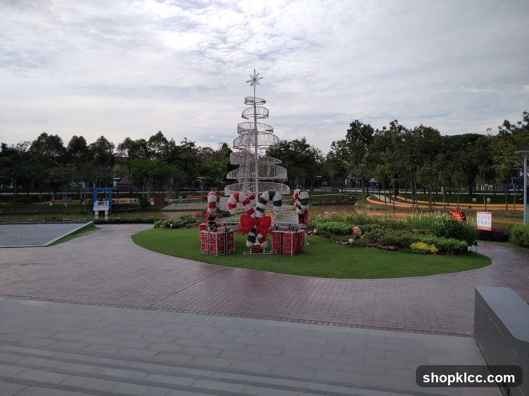 Outdoor Christmas Decorations