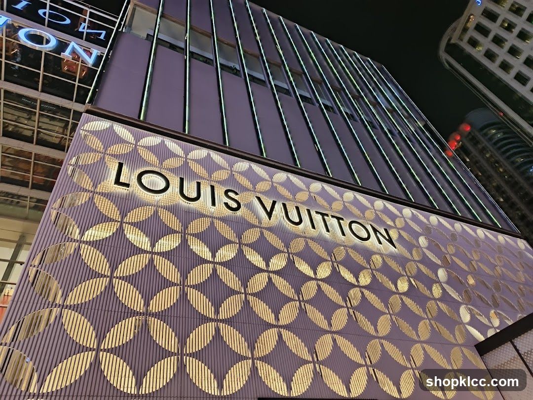 Louis Vuitton Storefront