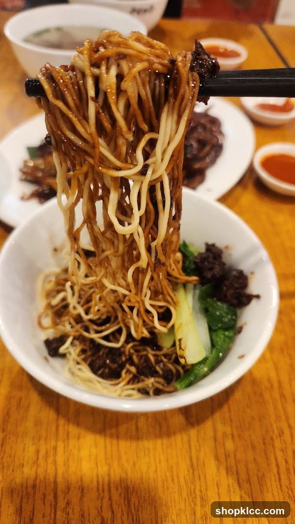 Noodles with Dark Sauce