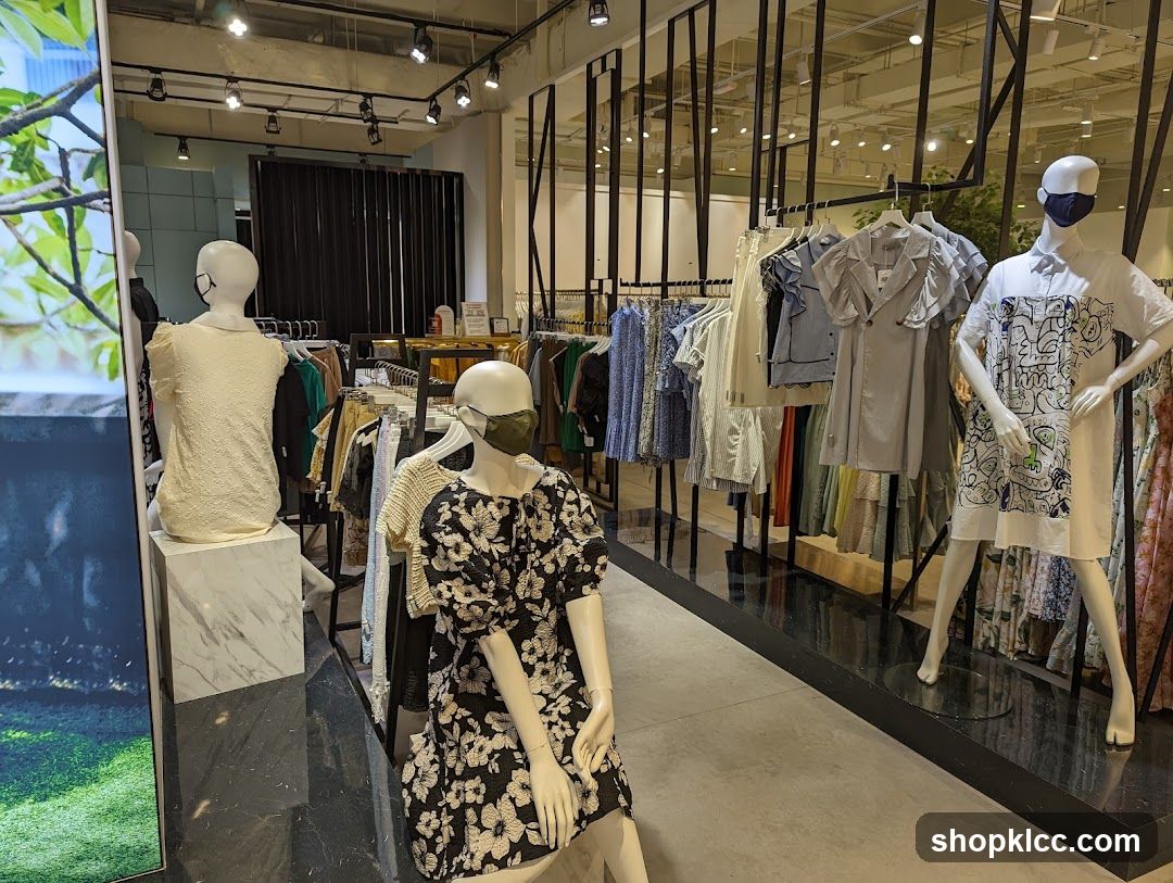 What To Wear @ Isetan