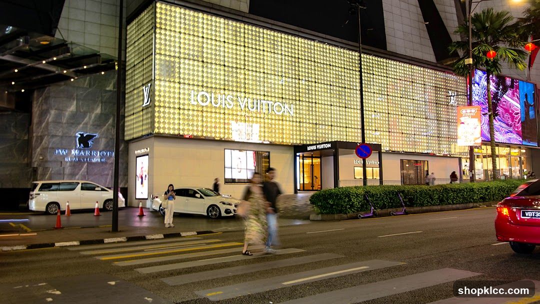 Louis Vuitton Storefront