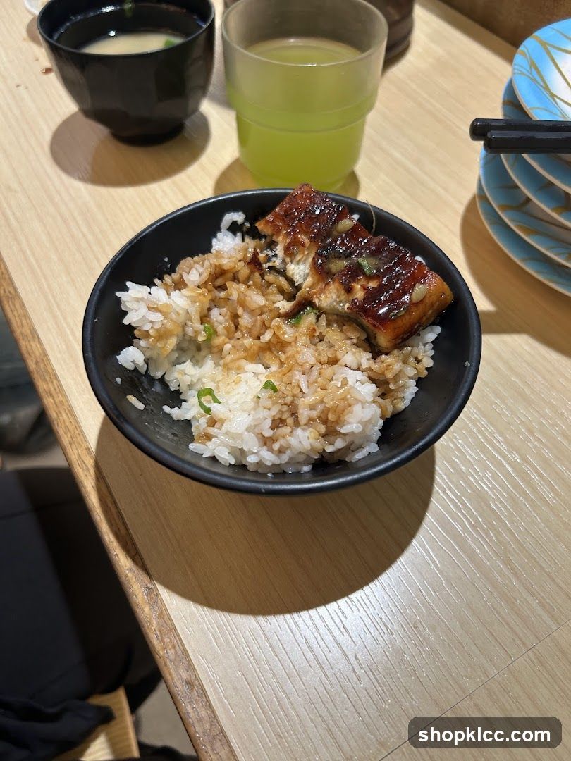 Unagi Donburi with Miso Soup and Green Drink