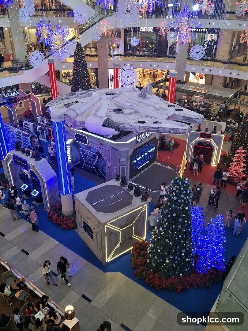 Star Wars Millennium Falcon Display