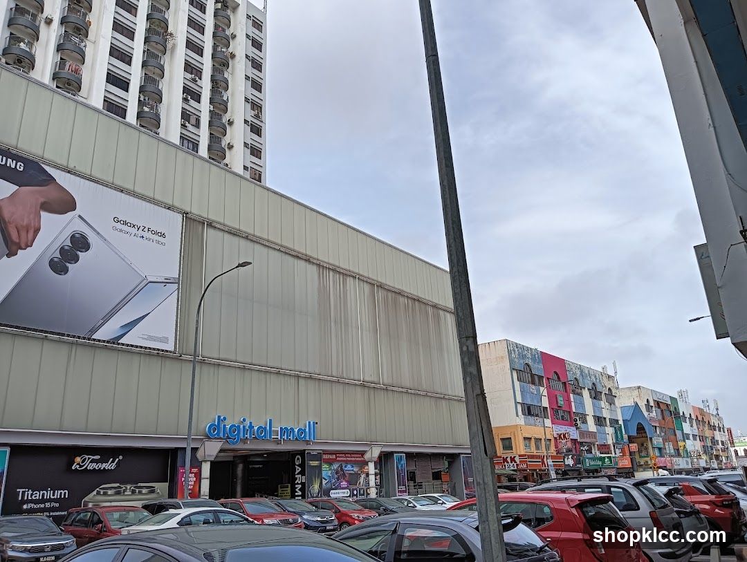 Digital Mall Facade